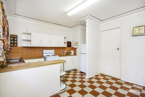 Property photo of 11 Sherwood Crescent Narraweena NSW 2099