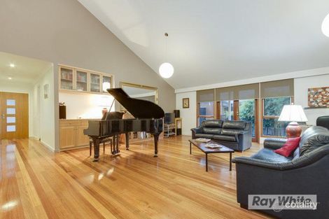 3 Woodrush Dr, Langwarrin, VIC 3910