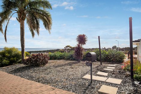 Property photo of 2 Minnipa Drive Hallett Cove SA 5158