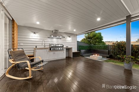 Property photo of 27 Constance Way Pakenham VIC 3810