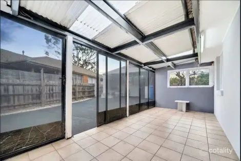 Property photo of 5 Mosig Court Hampton Park VIC 3976