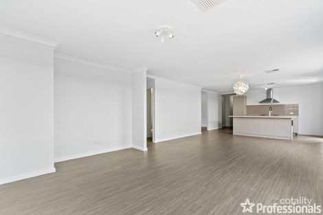 Property photo of 7 Sackler Link Piara Waters WA 6112