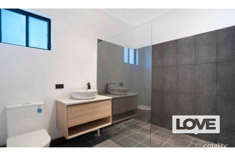 Property photo of 9 Grand Valley Way New Lambton Heights NSW 2305