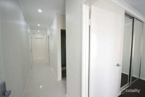 Property photo of 1/48 Kembla Circle Madeley WA 6065