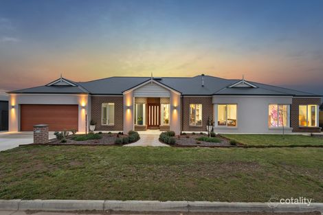 5 Maslie Way, Cardigan, VIC 3352