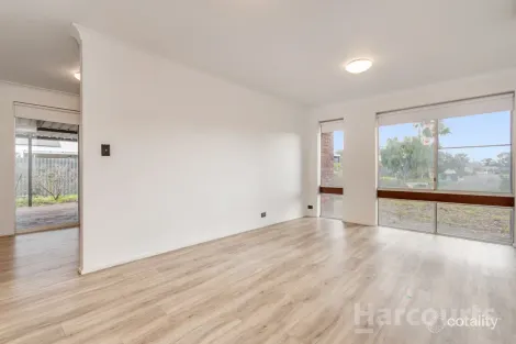 Property photo of 25 Glenside Crescent Craigie WA 6025