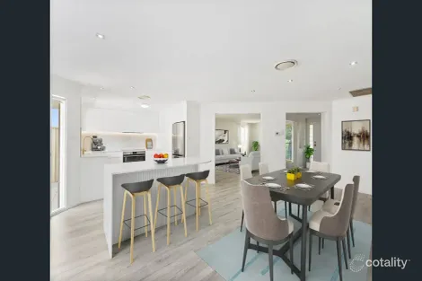 Property photo of 10 Cove Boulevard Shell Cove NSW 2529