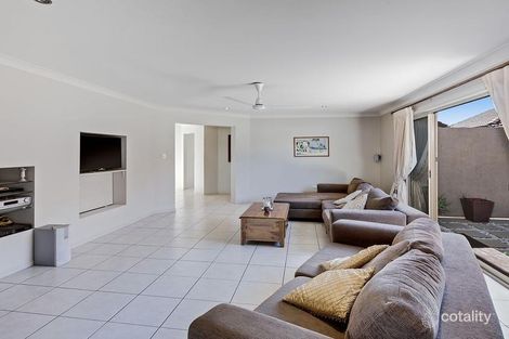 Property photo of 9 Seagrass Place Redland Bay QLD 4165