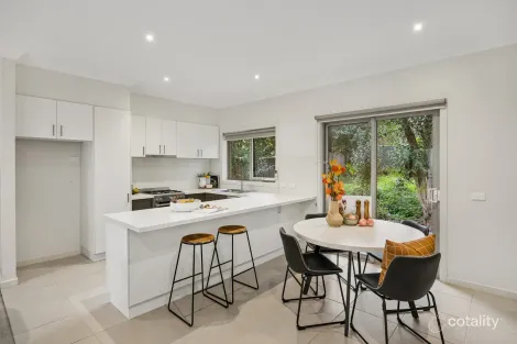Property photo of 6 Adriana Close Mooroolbark VIC 3138