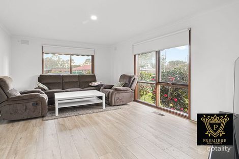 Property photo of 13 Marylyn Place Cranbourne VIC 3977