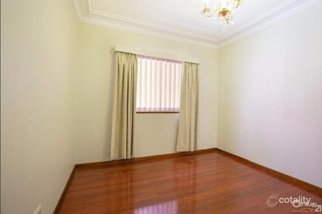 Property photo of 38 First Avenue Hoxton Park NSW 2171