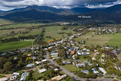 11 Reid Ct, Tawonga South, VIC 3698