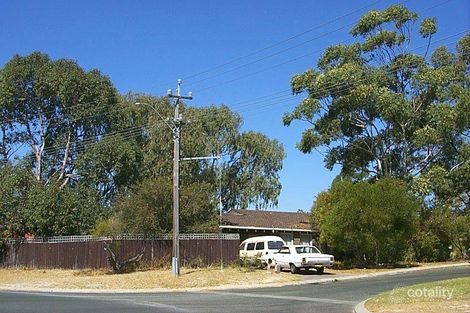 2 Trafford Ct, Craigie, WA 6025