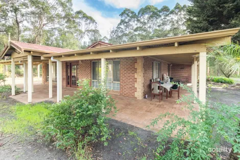 12 Tulley Rd, Scotsdale, WA 6333