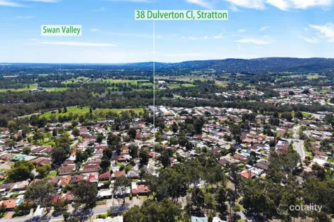 Property photo of 38 Dulverton Close Stratton WA 6056