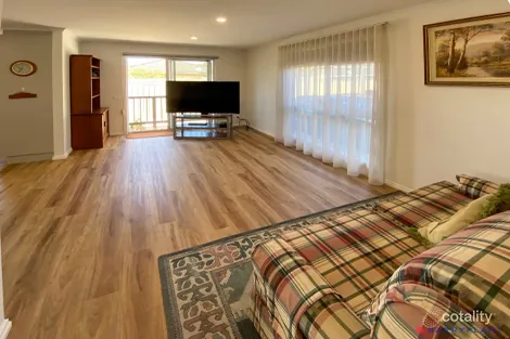 Property photo of 5 Sarah Court Inverloch VIC 3996