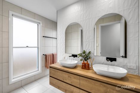 Property photo of 57 Webcke Crescent Kleinton QLD 4352