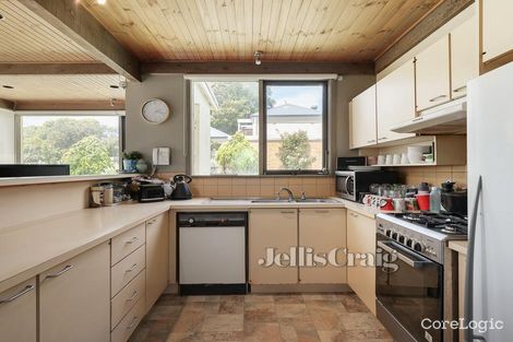 Property photo of 6 Buckingham Crescent Doncaster VIC 3108