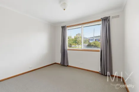 Property photo of 2/12 Mitchell Avenue Rosetta TAS 7010