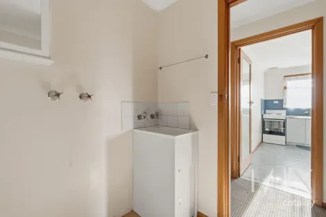 Property photo of 2/12 Mitchell Avenue Rosetta TAS 7010