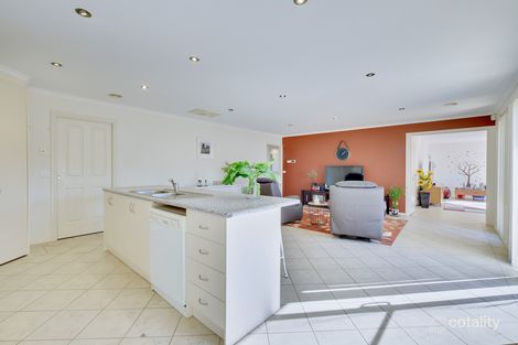 Property photo of 4 Ikara Close Dunlop ACT 2615