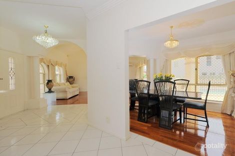 Property photo of 97 Delaney Circuit Carindale QLD 4152