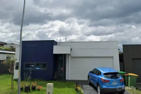 10 Zermatt Loop, Pakenham, VIC 3810