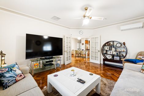 Property photo of 32 Albert Place Hoppers Crossing VIC 3029