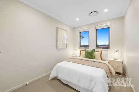 Property photo of 1/19 Port Hedland Road Edmondson Park NSW 2174