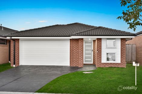 17 Wendy Way, Pakenham, VIC 3810