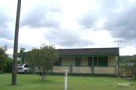 12 Fourth Ave, Stuarts Point, NSW 2441