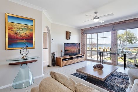 Property photo of 30 Village Bay Close Marks Point NSW 2280