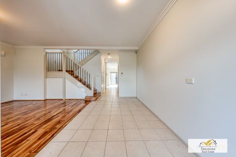 Property photo of 2/22 Paterson Drive Lynbrook VIC 3975