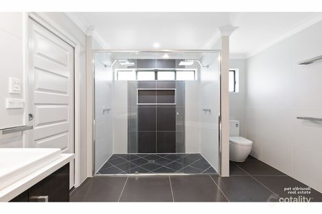 Property photo of 3 Peregrin Court Parkhurst QLD 4702