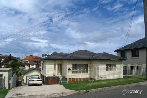 57 Ranchby Ave, Lake Heights, NSW 2502