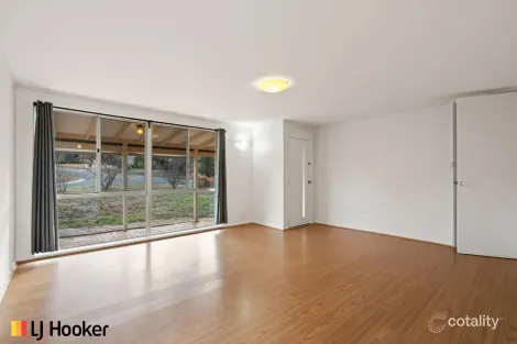Property photo of 1 Creed Place Macgregor ACT 2615