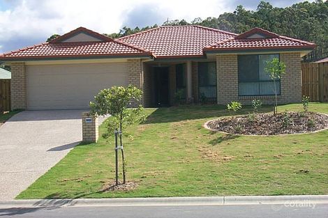 10 Chatham Ave, Pacific Pines, QLD 4211