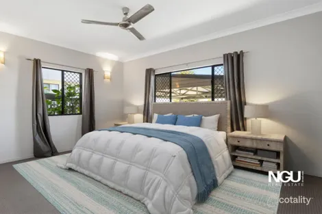 Property photo of 10 Trumpy Street Silkstone QLD 4304