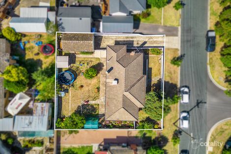 Property photo of 3 Chifley Avenue Kangaroo Flat VIC 3555