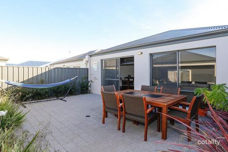 Property photo of 14 Conferta Link Banksia Grove WA 6031