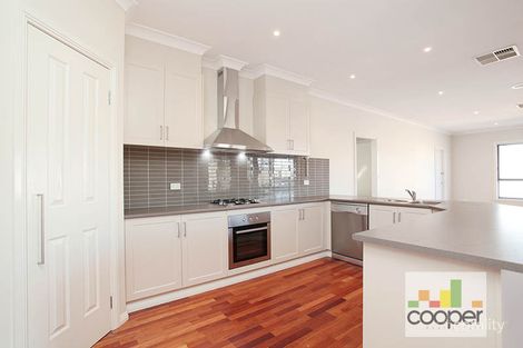 Property photo of 31 Black Knight Way Kurunjang VIC 3337