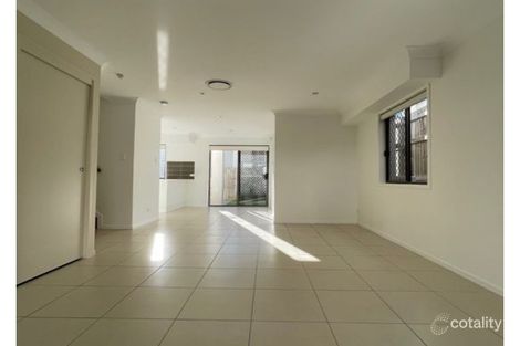 Property photo of 32/20 Kianawah Road South Manly West QLD 4179