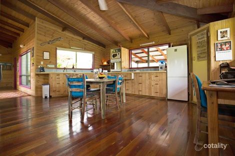 Property photo of 26 Lakeview Drive Bundaberg North QLD 4670