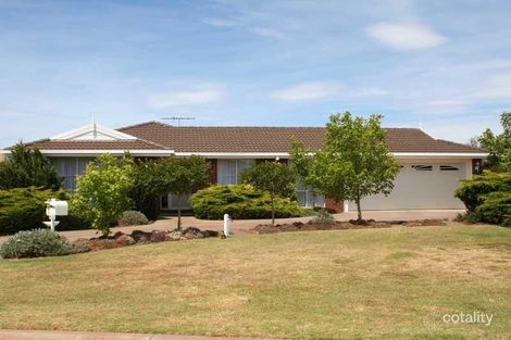 Property photo of 7 Cromwell Close Melton South VIC 3338