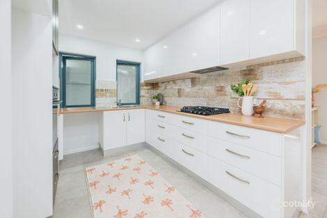 Property photo of 15 Roberts Street Hermit Park QLD 4812