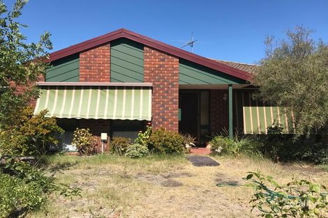 Property photo of 35 Brabham Drive Mill Park VIC 3082