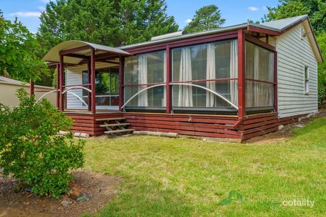 Property photo of 18 Mountain Avenue Mount Beauty VIC 3699