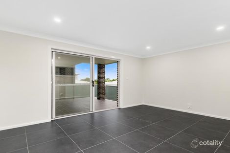 Property photo of 72 Rosemont Circuit Flinders NSW 2529