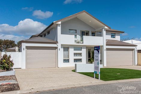 Property photo of 102 Three Bears Loop Secret Harbour WA 6173