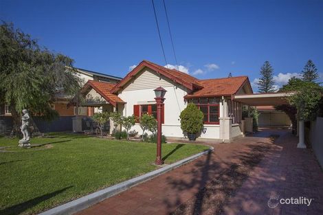 2 Giles Ave, Glenelg, SA 5045